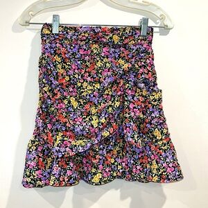🔥Zara Floral Skirt🔥